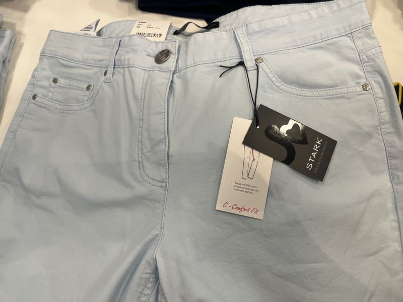 Cora 4464 licht blauw