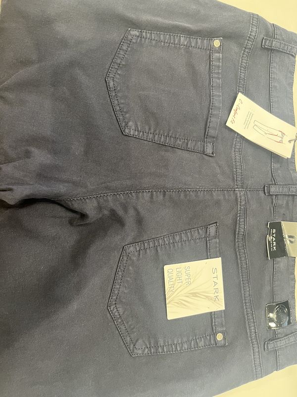 Cora 4464 donker blauw
