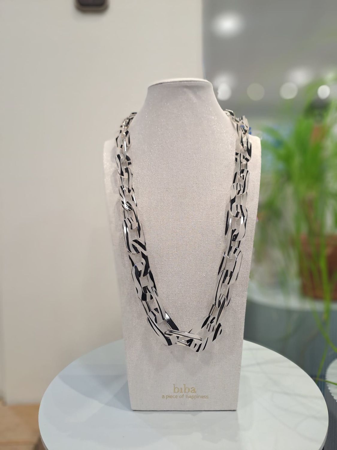 Ketting met zebraprint schakels