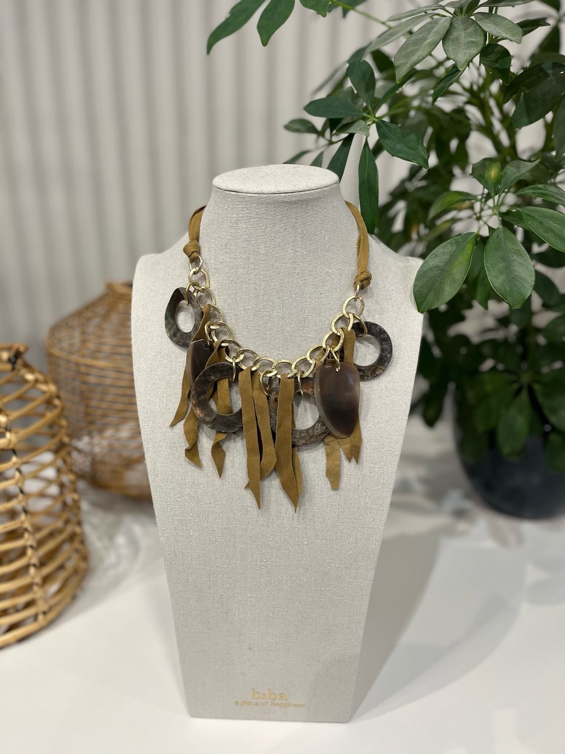 Ketting bruin met leertjes
