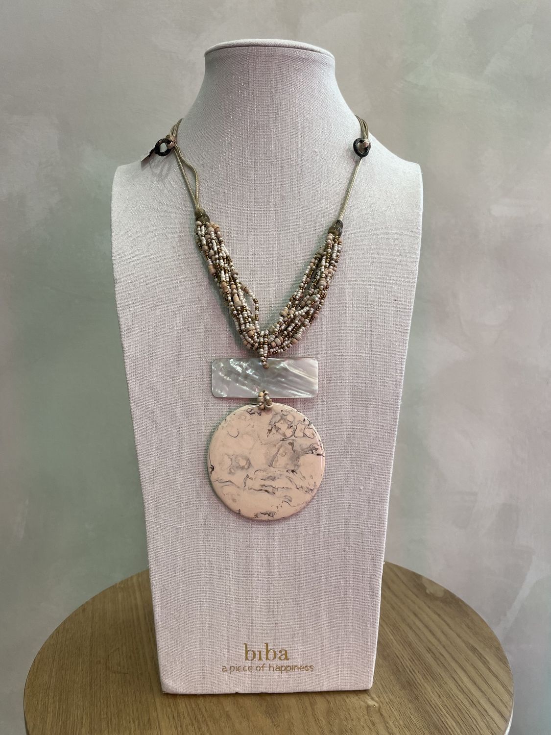 Collier medallion marble