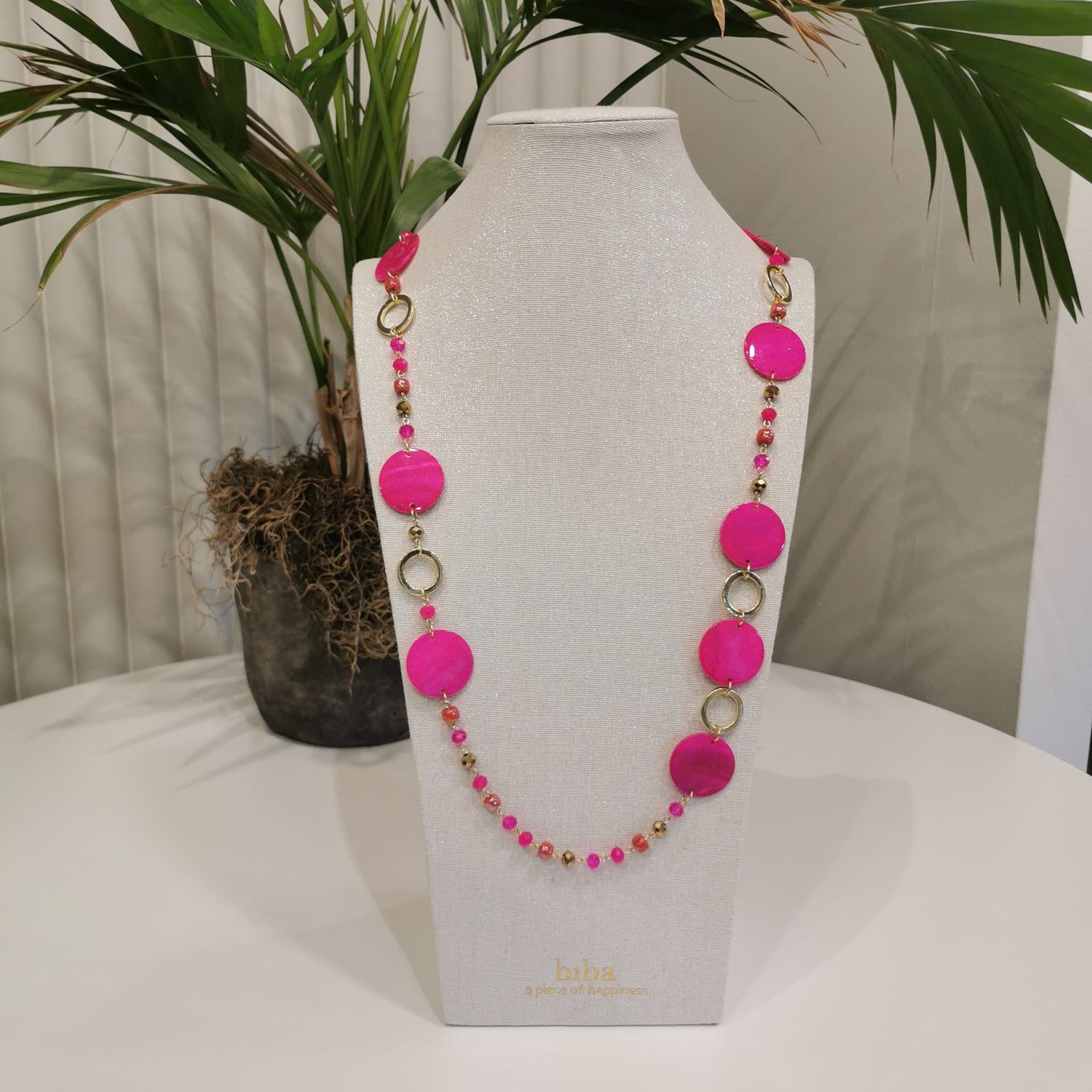 Lange ketting met fuchsia en gouden schakels