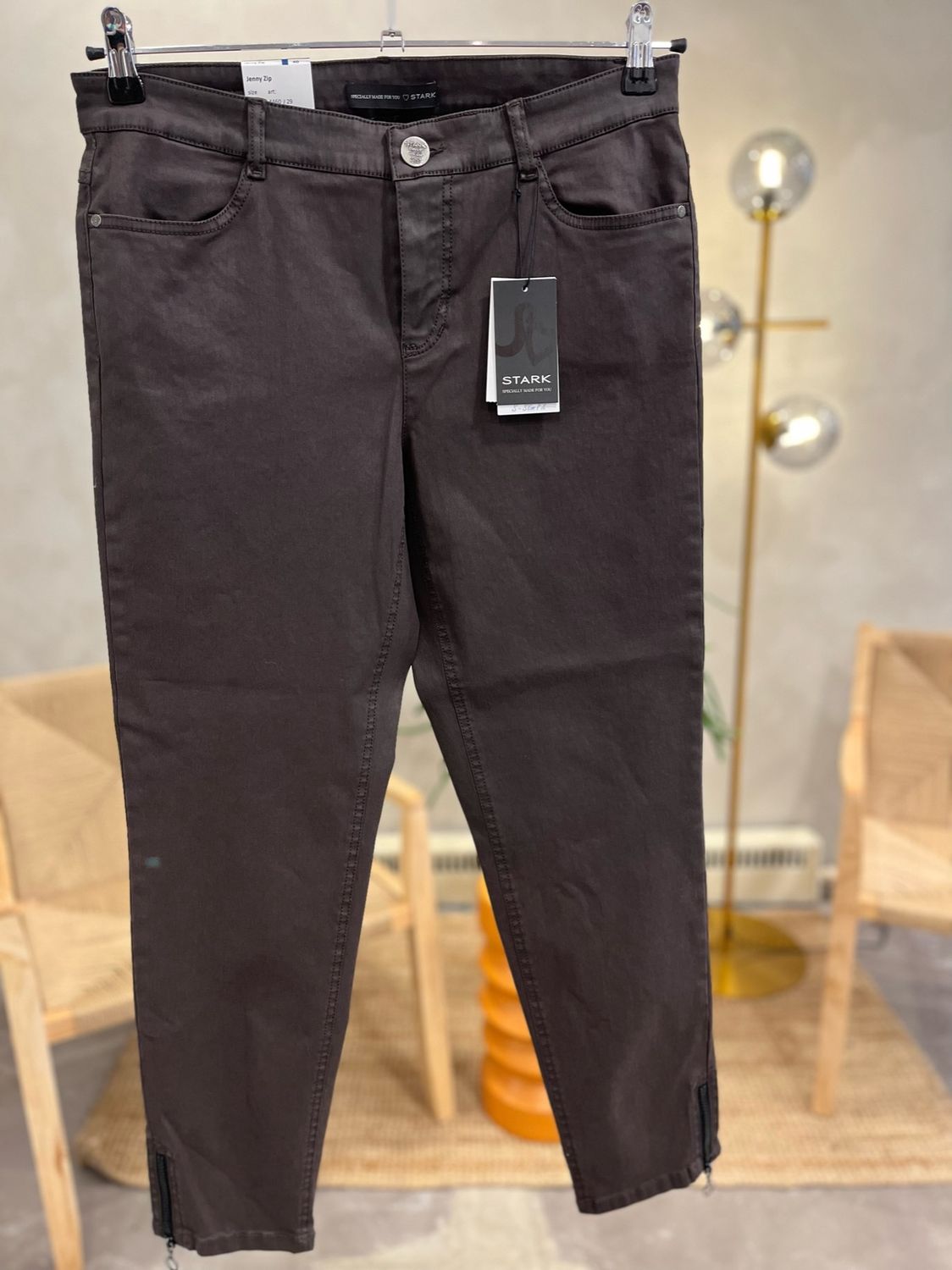 Jenny zip 4814 - bruin