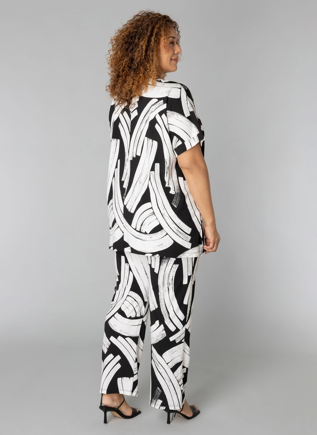 9000531 Shirt zwart wit