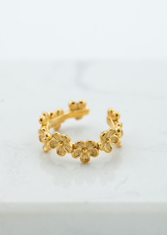 Ring met bloemen