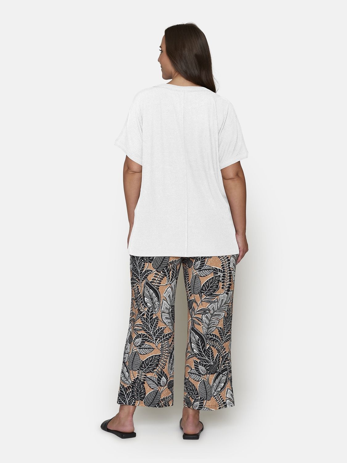 Shirt relief white KM