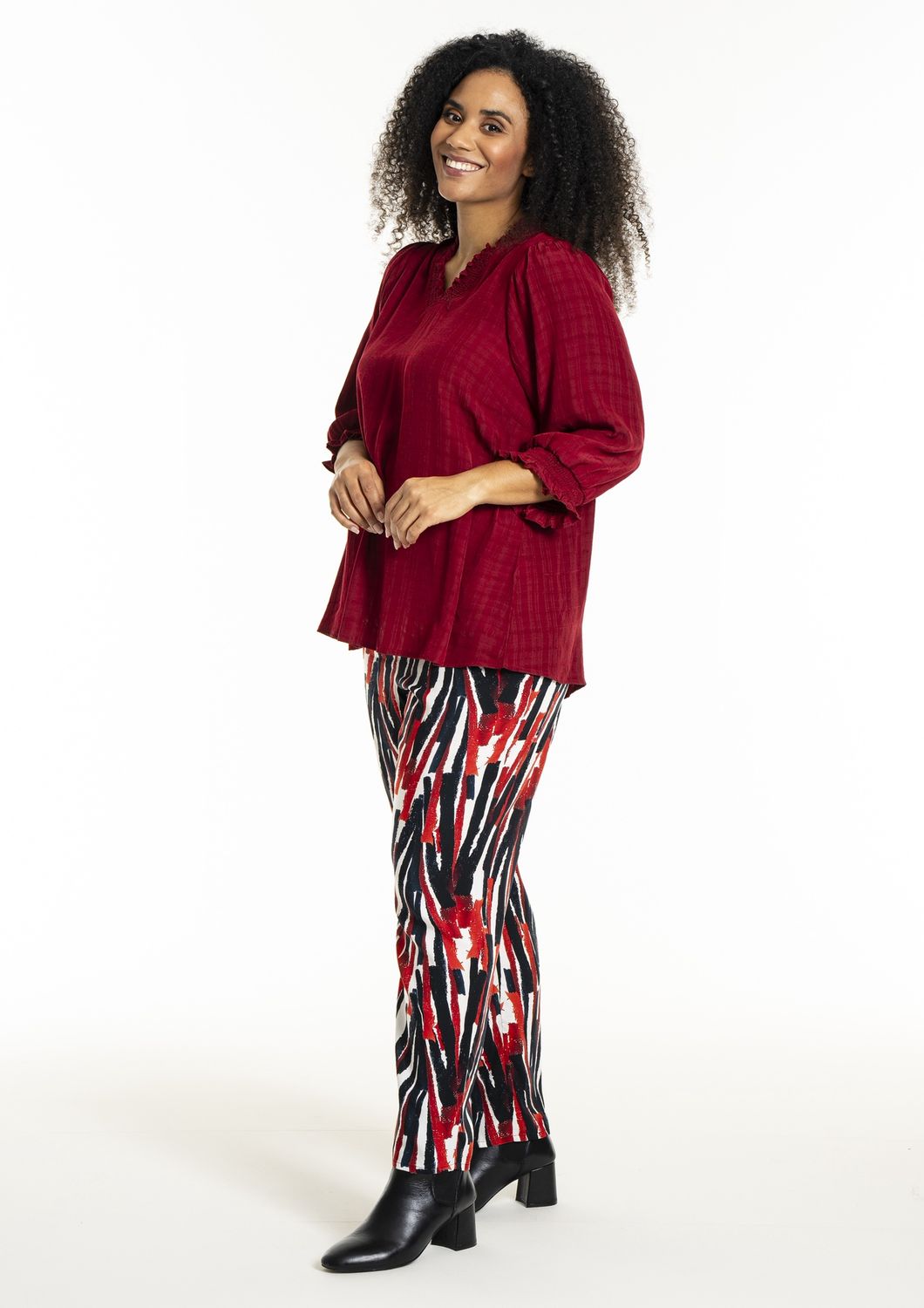 SFeodora Blouse with smock neck Red