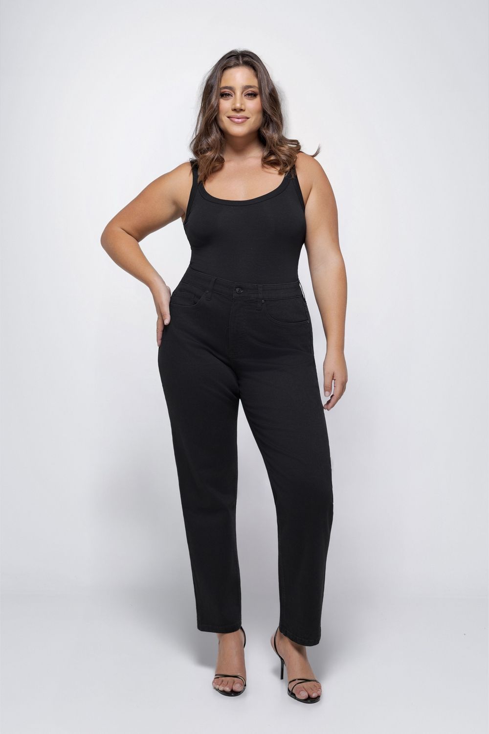 GIGI Empire Black - Mom