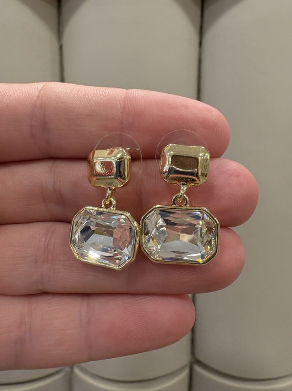 Oorbellen diamand vierkant