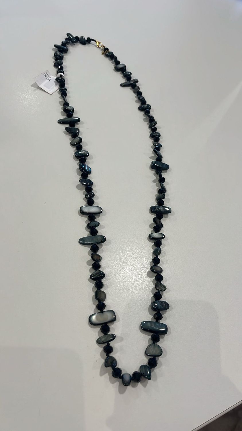 Lange ketting zwarte steentjes glans