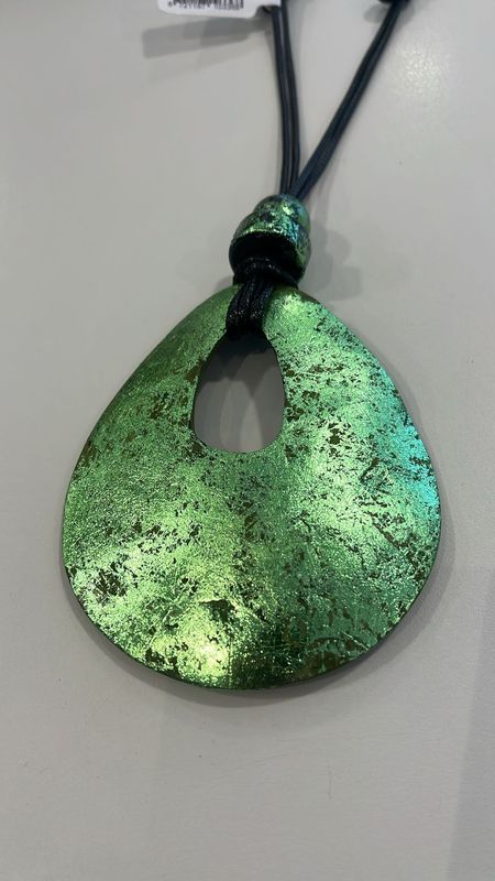lang collier met hanger groen