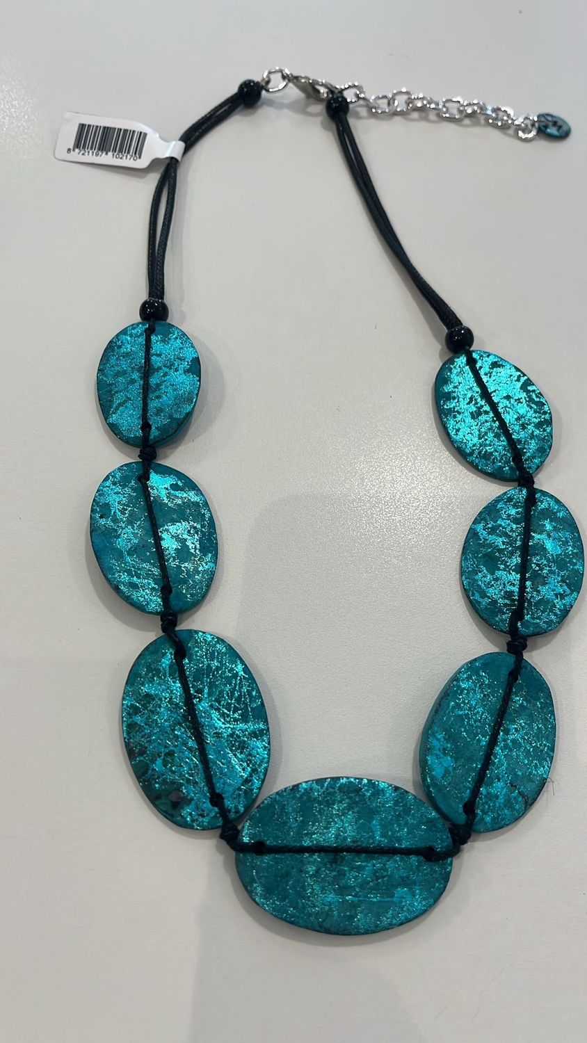 Collier aqua kort