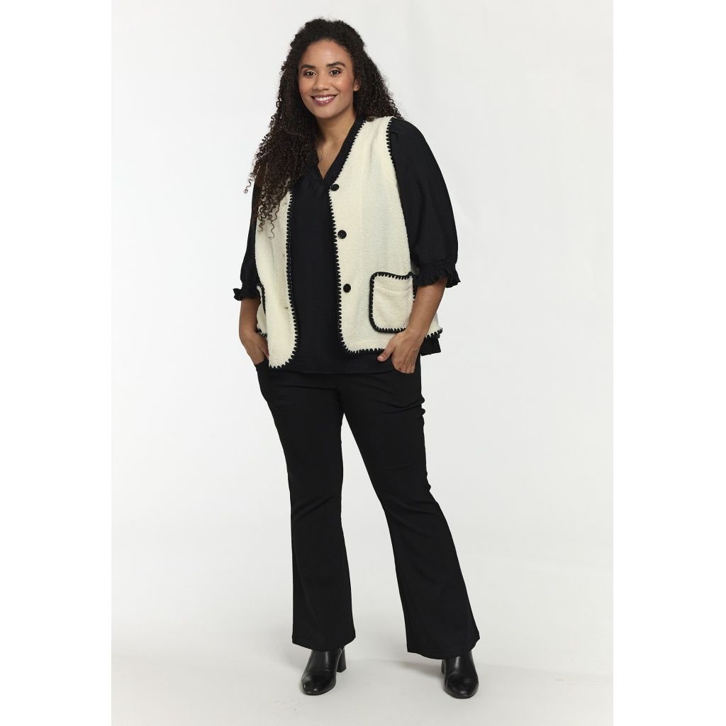 SElina Vest Off-white with black
