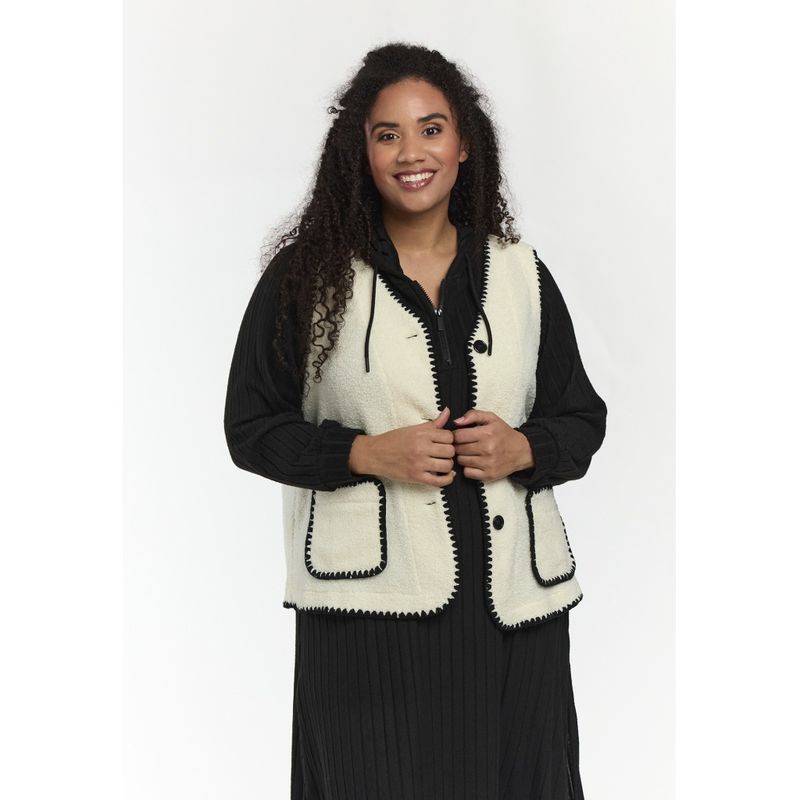SElina Vest Off-white with black