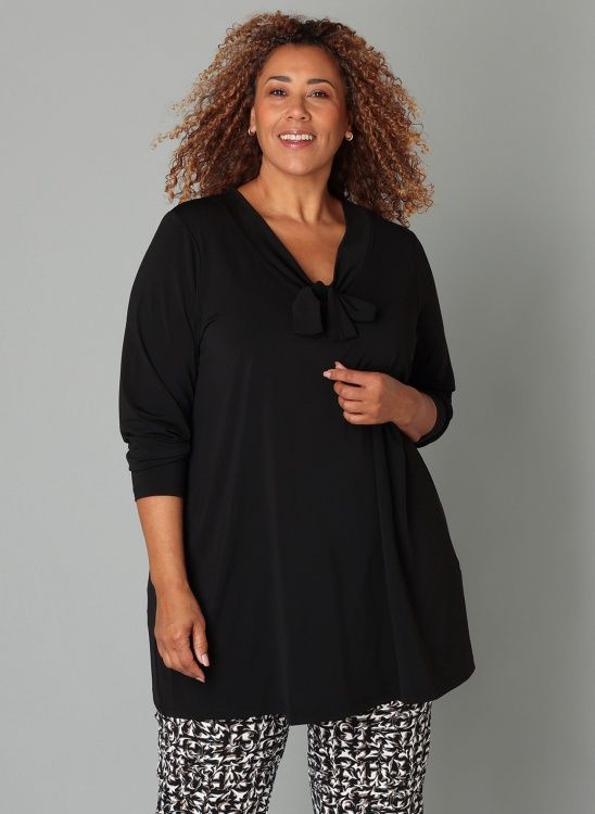 Blouse zwart met strik