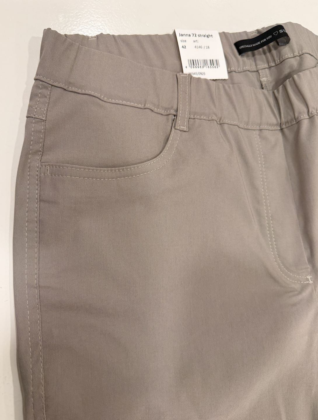 Janna 58 4146 Taupe 18