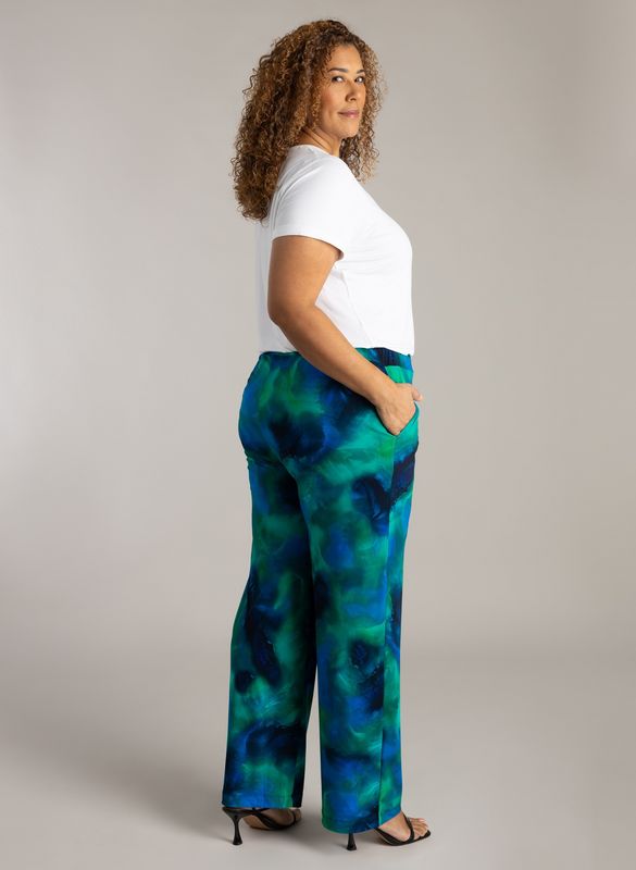 9000637 Nine Blue/Multi-Colour