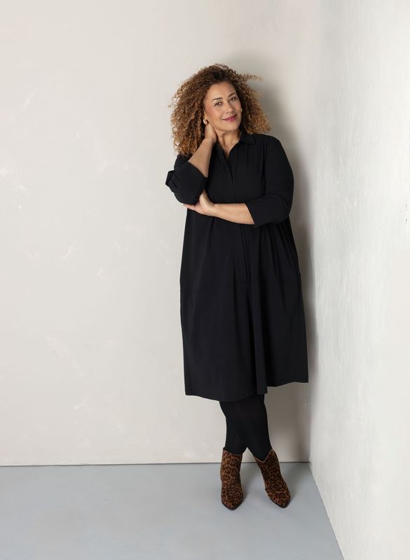 9000611 Tuniek Mies zwart