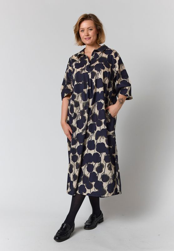 GBenna Dress Sand with black flowers