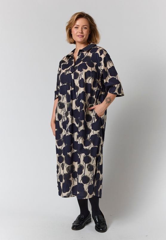 GBenna Dress Sand with black flowers