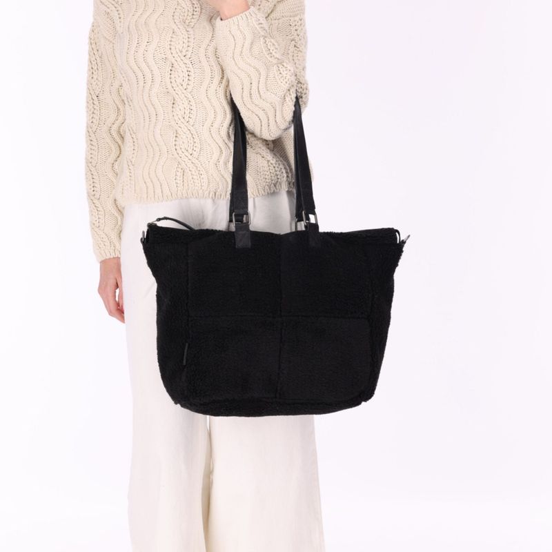 Lana wide tote black 1002203.40.10