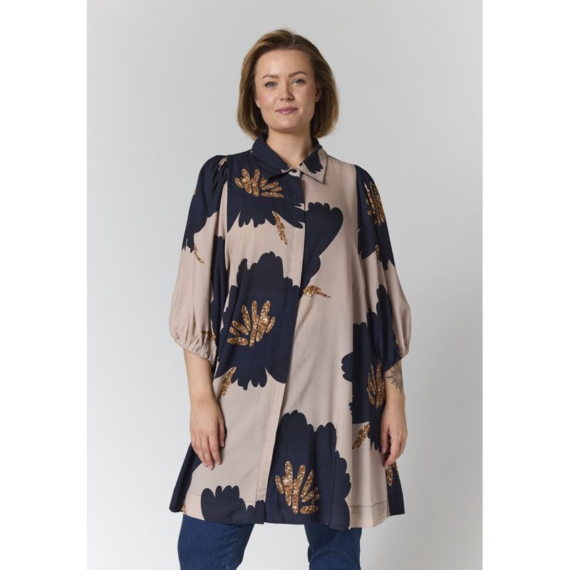 Gwilma Dress Sand with big black flowers