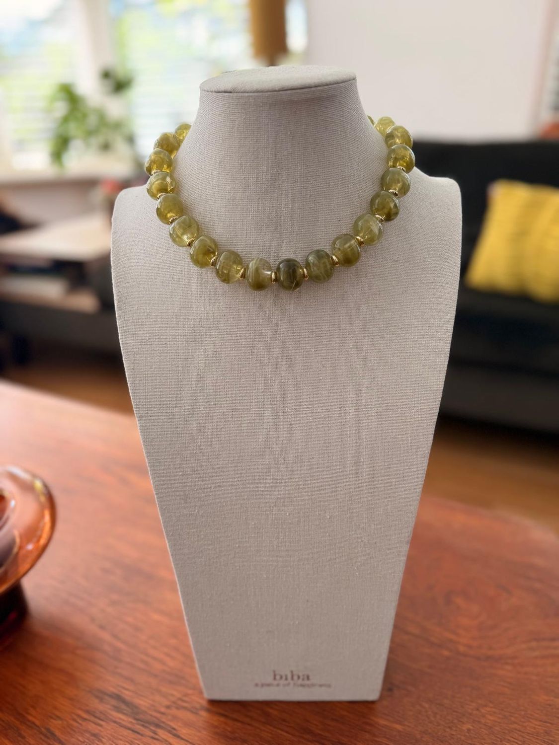 kort groen collier/16mm met klein goud ringetje