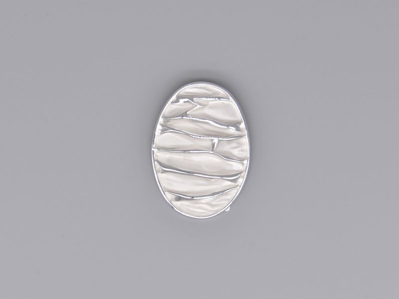 20218 - Pendant White Wrinkle Oval