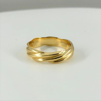 14K Y/G Band with Twisted Design, size 5.75, 4mm