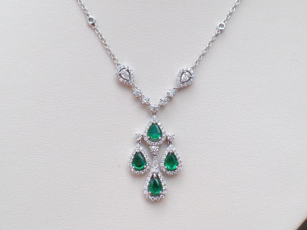 18K W/G Emerald &amp; Dia Fancy Necklace, E: 0.88ct, D: 1.36ct