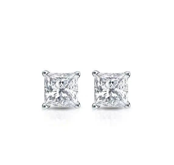 18K W/G Princess Cut Diamond Studs, D: 0.82ct