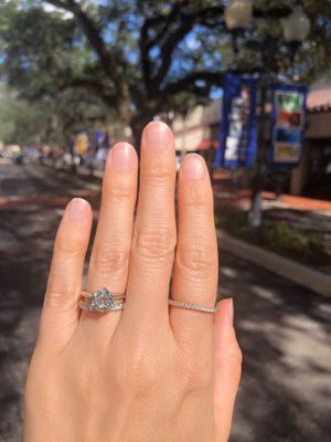 LAB - Platinum Round Solitaire Diamond Ring, D: 2.32ct, G, VS1 LAB - Platinum Round Solitaire Diamond Ring, D: 2.32ct, G, VS1