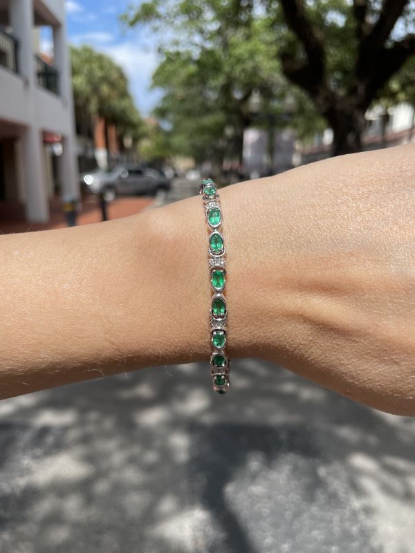 14K W/G Oval Emerald &amp; Dia Bracelet, E: 4.49ct, D: 0.30ct