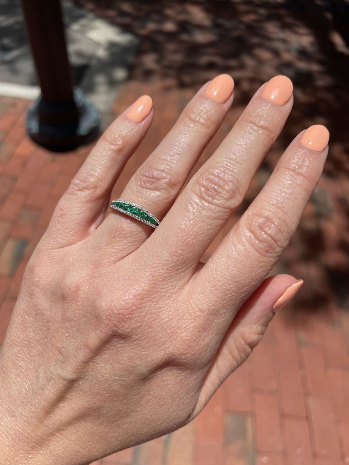 18K W/G Emerald and Diamond Ring, E: 0.10ct, D: 0.29ct