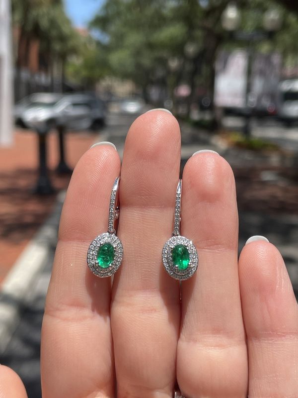 14K W/G Emerald &amp; Diamond Dangle Earrings, E: 0.85ct, D: 0.42ct