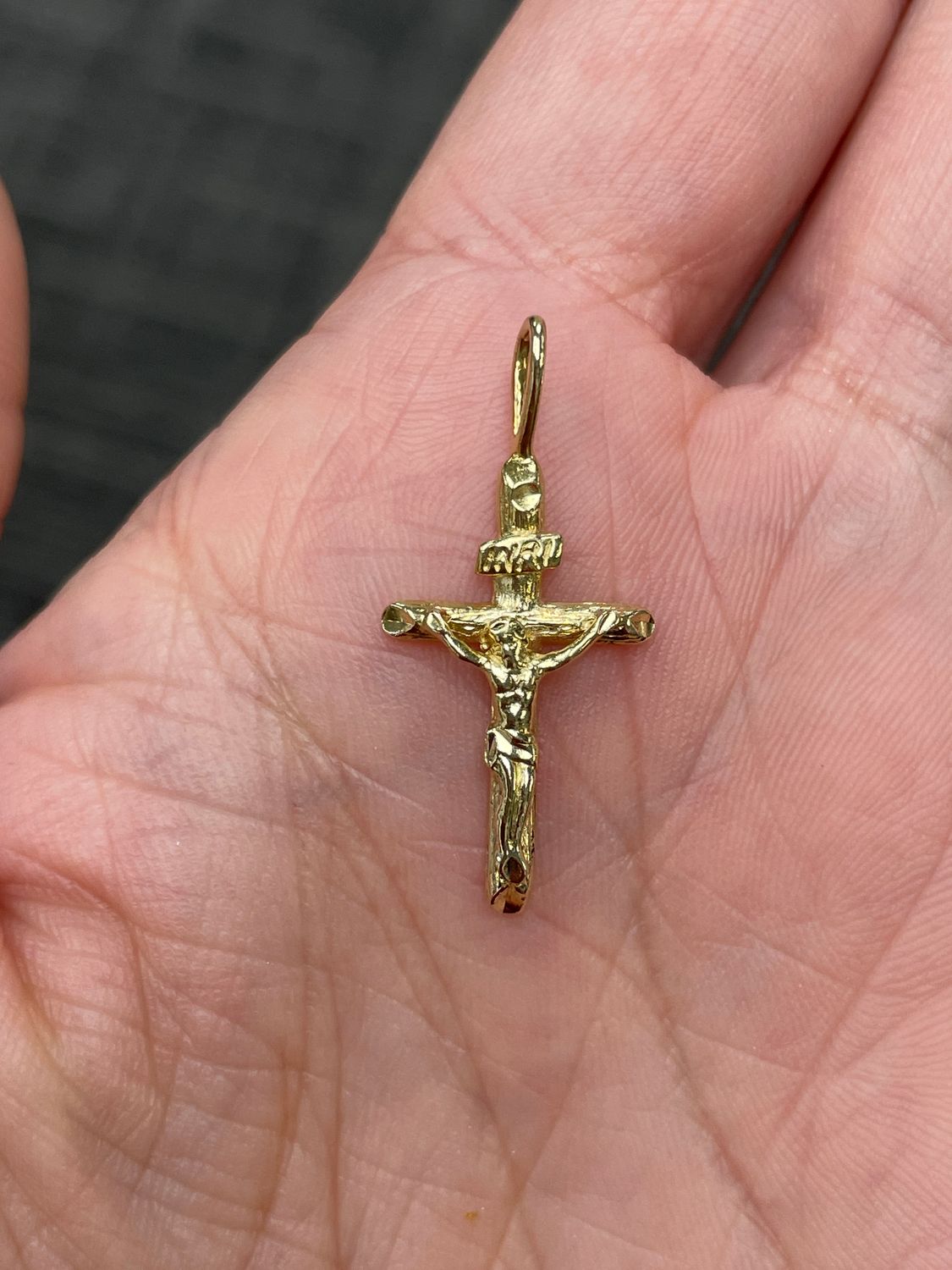 14K Y/G Crucifix, 0.9dwt