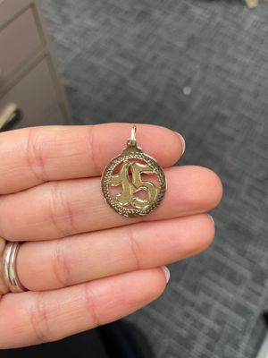 14K Y/G Quinceañera Charm, medium