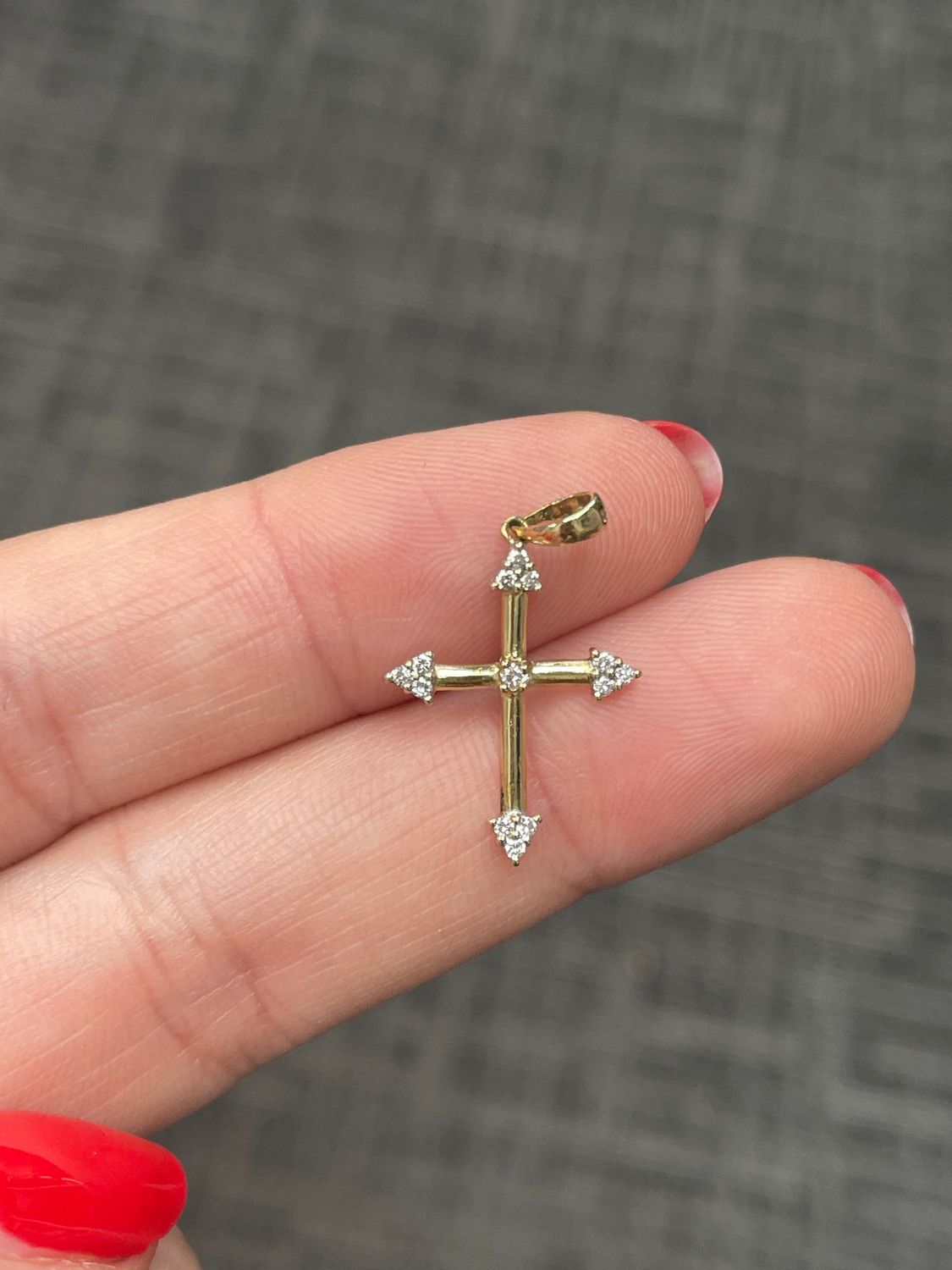 14K Y/G Cross with Diamond Buds, D: 0.12ct