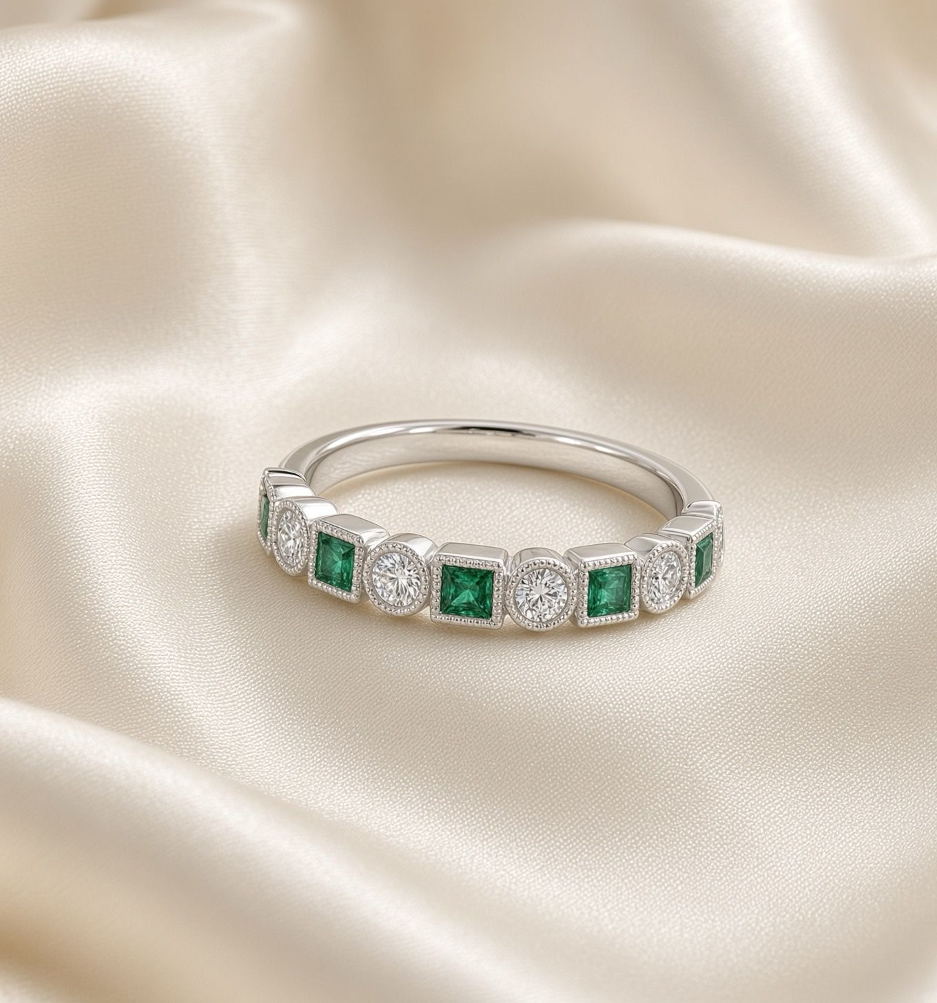 14K W/G Emerald &amp; Dia Stackable Ring, E: 0.19ct, D: 0.13ct