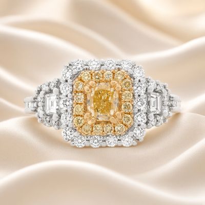 18K W/G  Fancy Yellow Diamond Ring, YDC: 0.63ct, D: 1.26ct