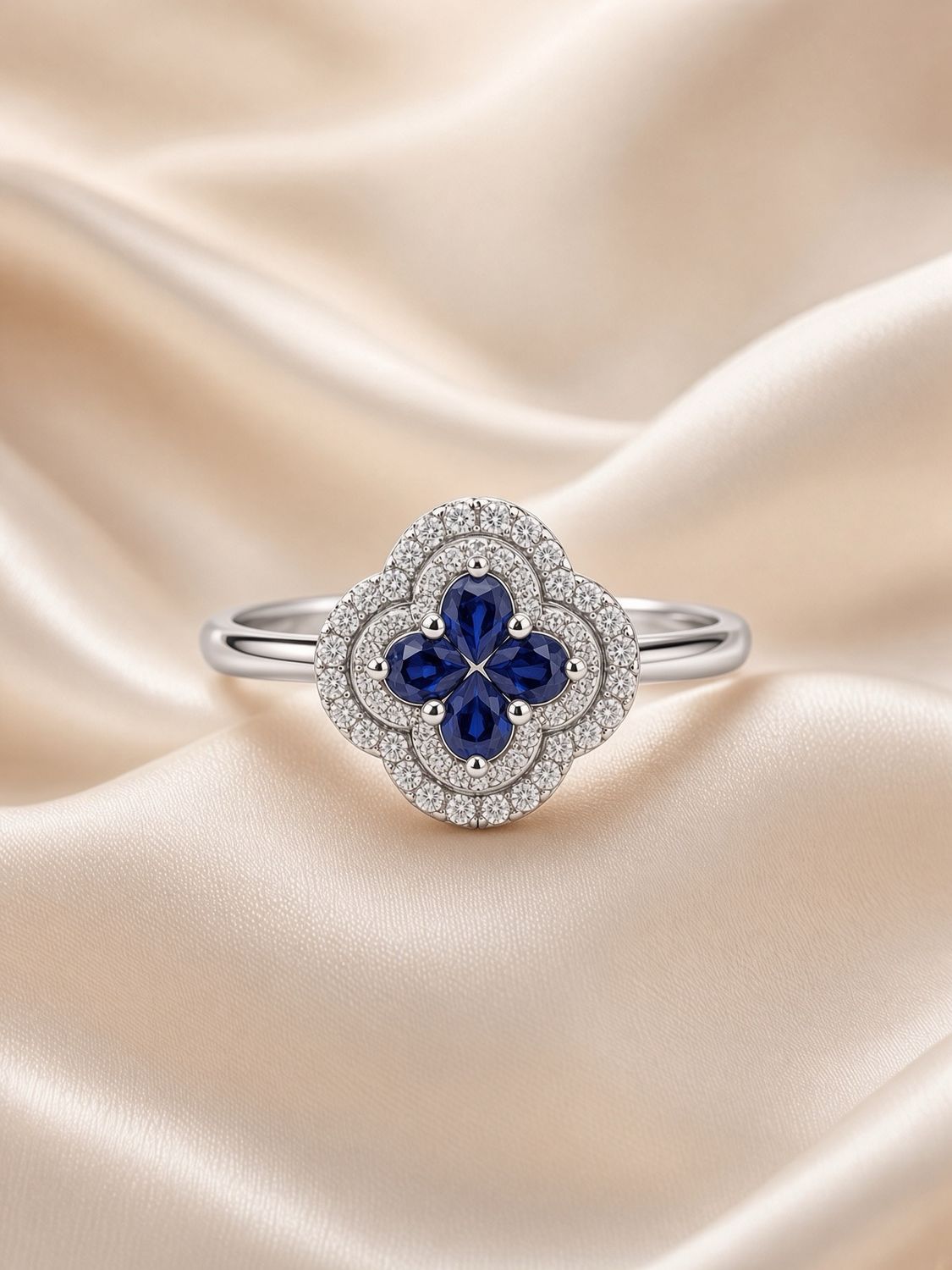 18K W/G Lds Sapphire &amp; Dia Clover Ring, S: 0.43cts, D: 0.22cts