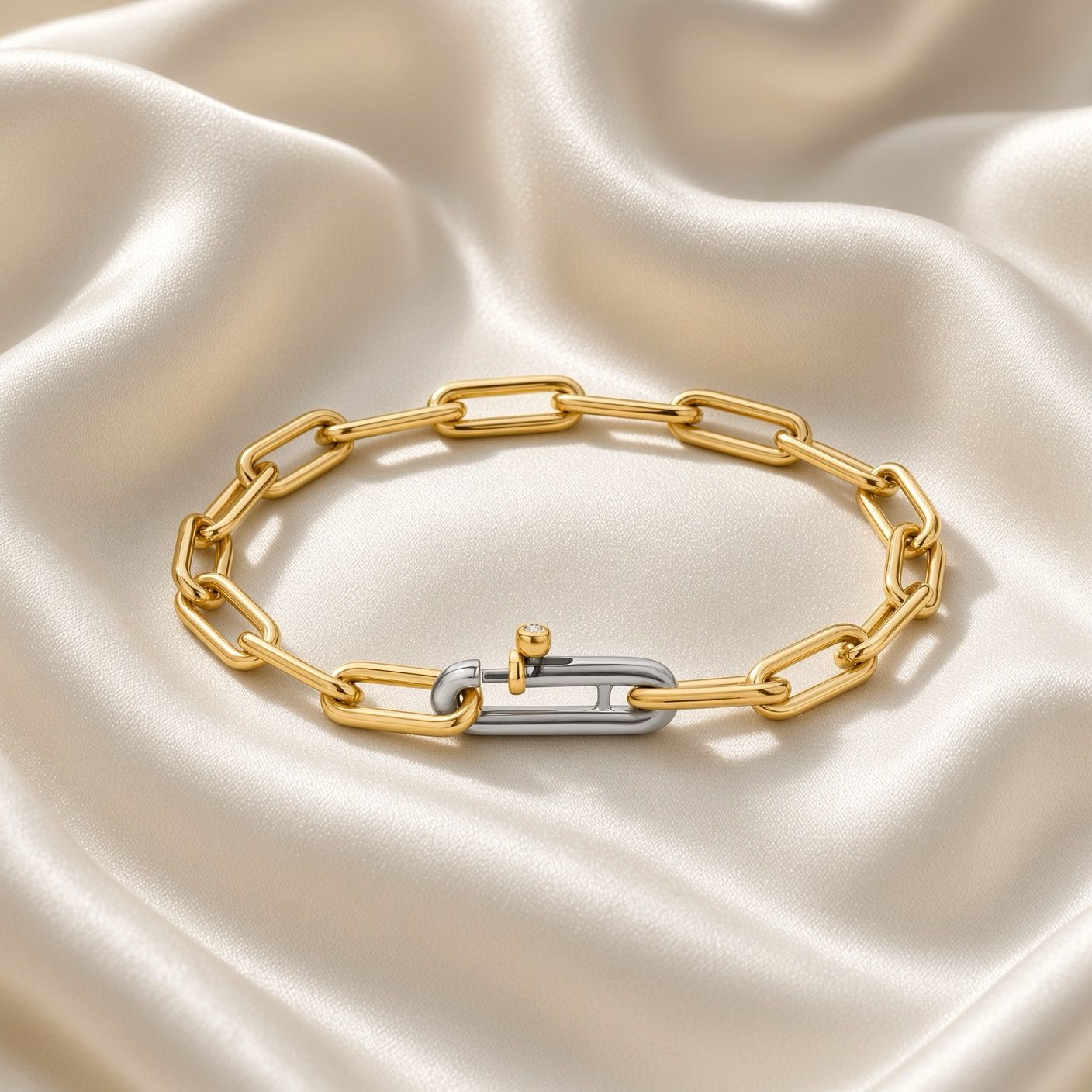 2936SY- Small Link Yellow Gold Plated Paperclip Bracelet