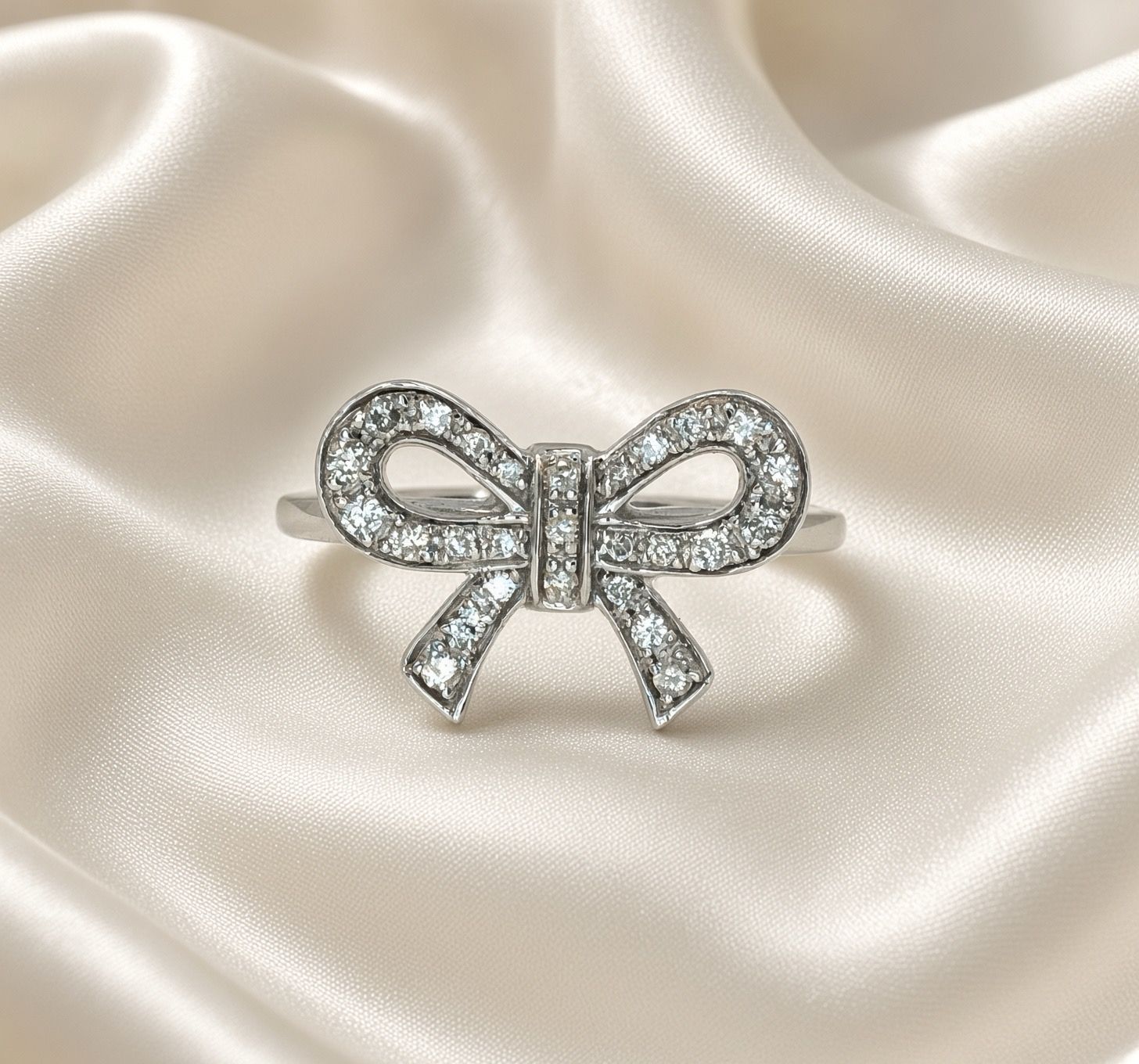 Pavé Bow Ring