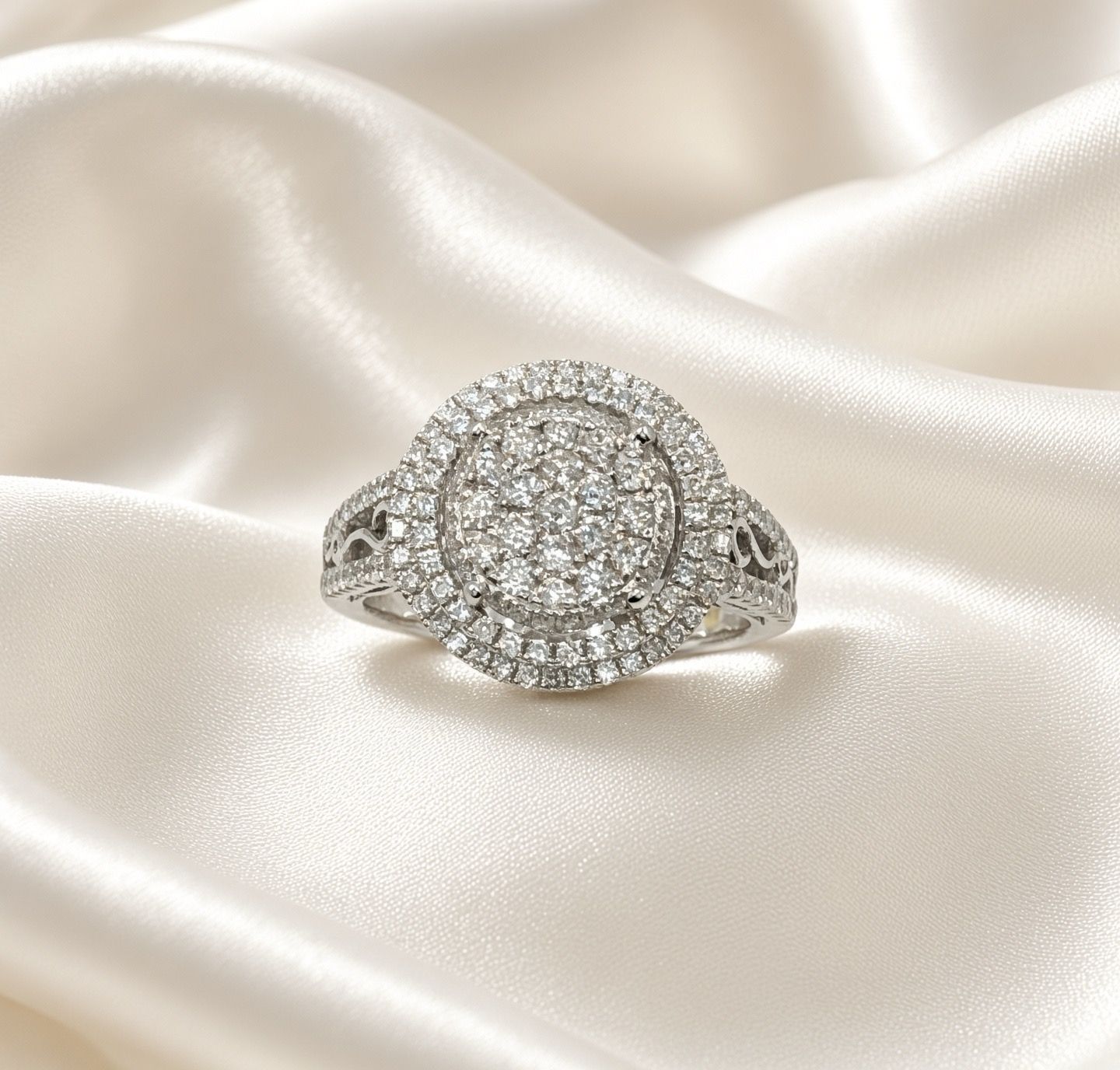 Pavé Diamond Cluster Halo Ring
