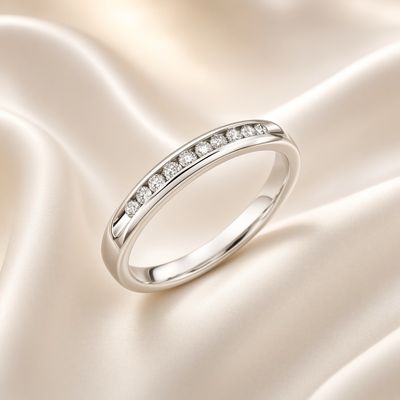 14K W/G Diamond Channel Set Band