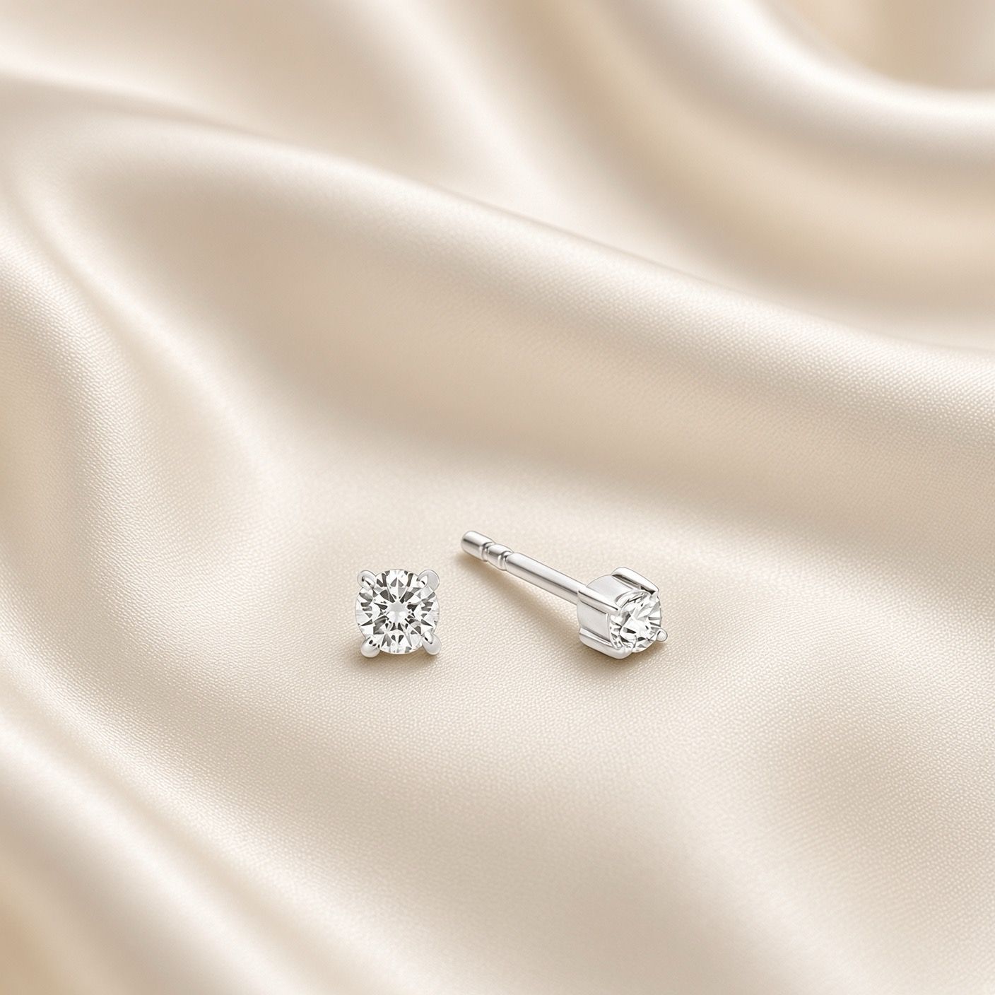 7790ZI- CZ 4mm studs