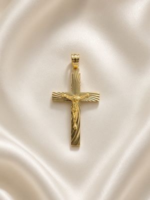 Diamond-Cut Fluted Crucifix