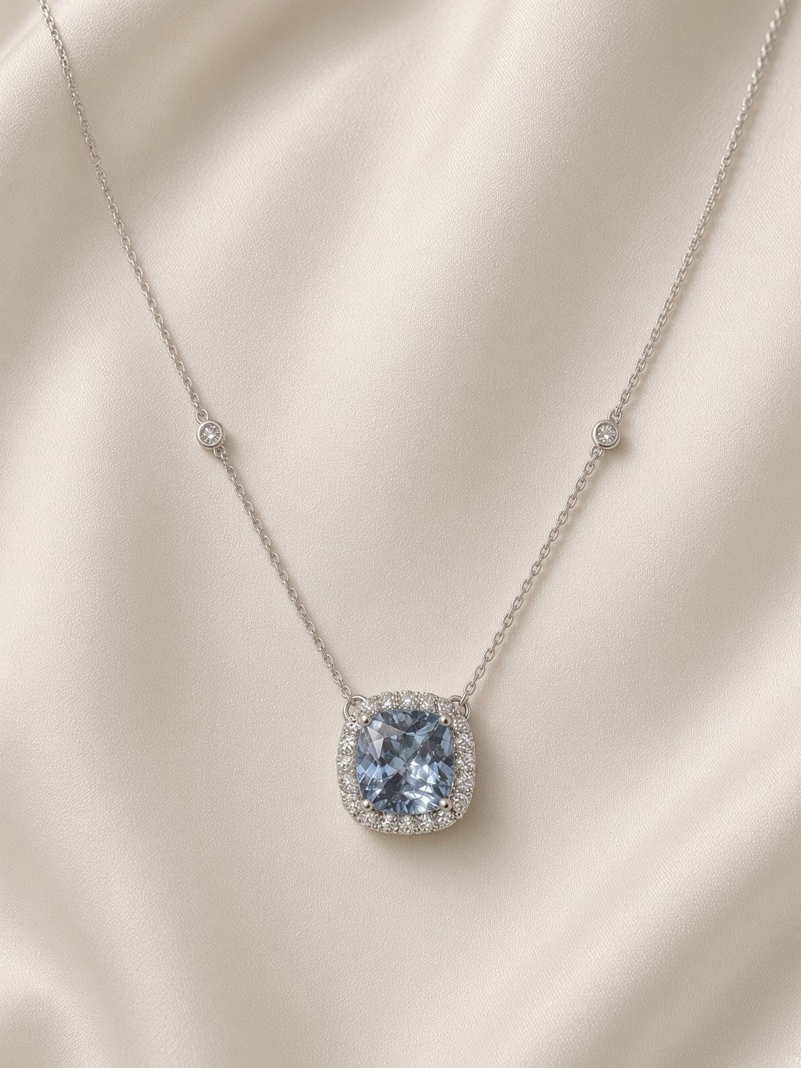 Cushion-Cut Aquamarine Necklace