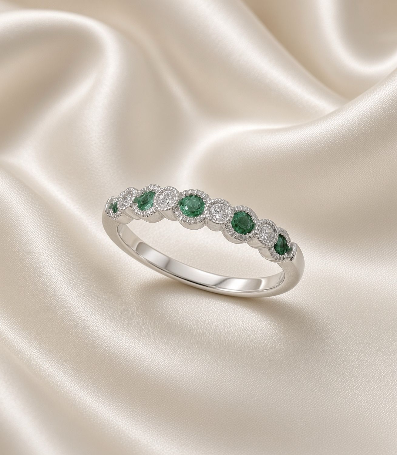 14L W/G Emerald and Diamond Stackable Ring, E: 0.21ct, D: 0.07ct