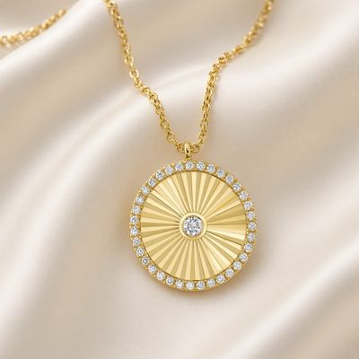 14K Y/G Fluted Diamond Circle Necklace, D: 0.32ct